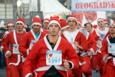 Najsrećniji dan u Beogradu - trka Deda Mrazeva